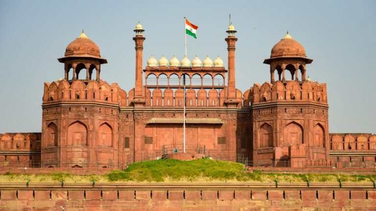 Top 10 Places to Visit in Delhi – Discover the Heart of India